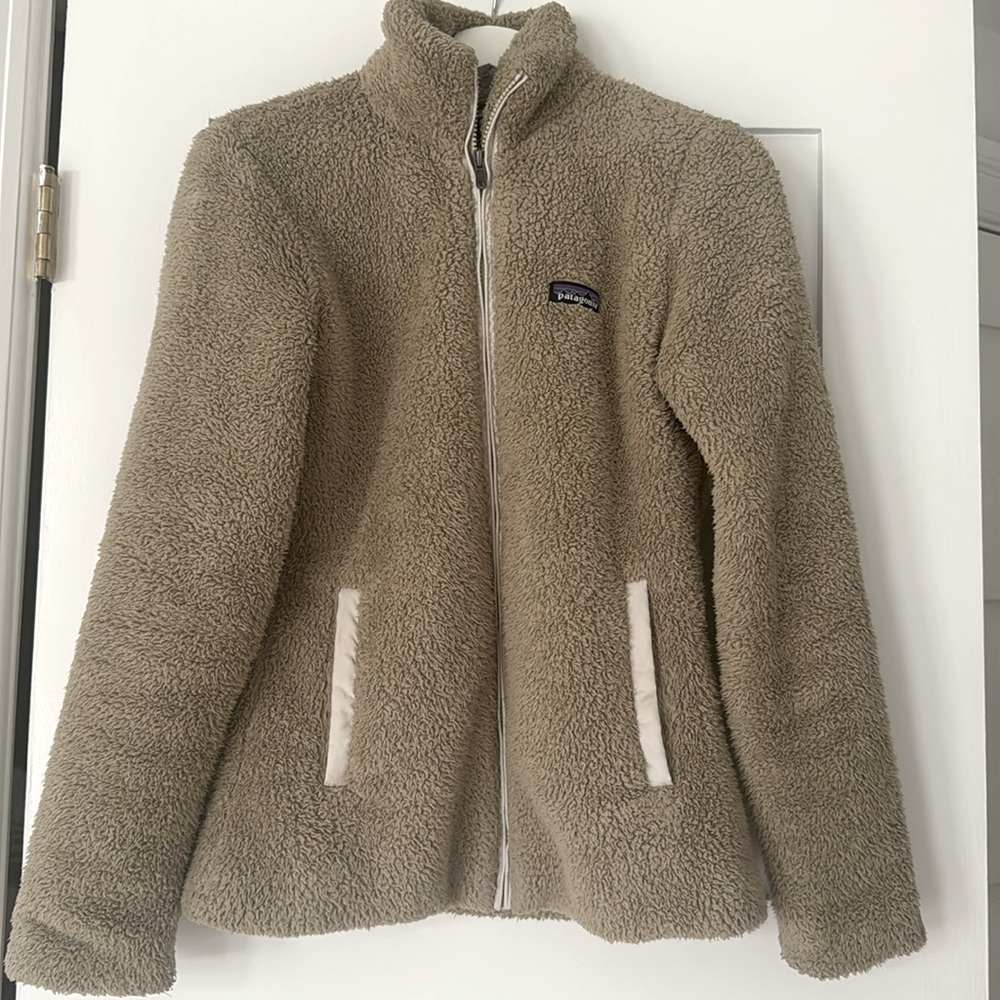 Patagonia Sherpa jacket. Size medium.  Tan/beige color.